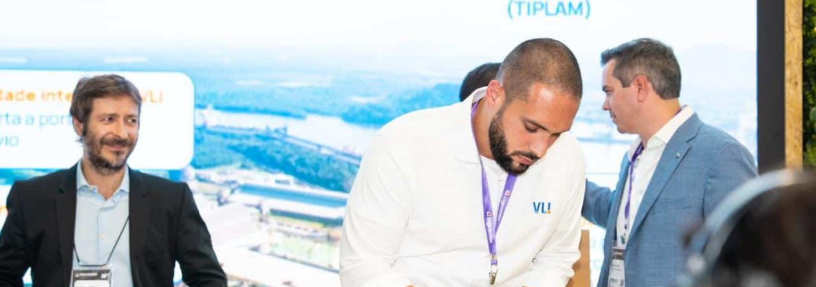 Assinaturadecontrato_BrunoFigueiredo_VLI_Divulgação